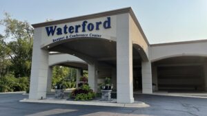 The entrance to the Waterford Banquet & Conference Center in Elmhurst, Illinois. Taken on the first day of VCFMW 2021.